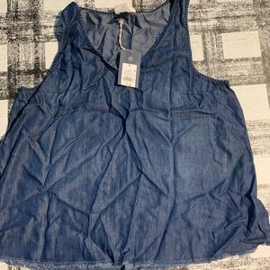 Universal Thread Top